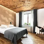 Urok Centrum: Podwójne Piękno Cracovia