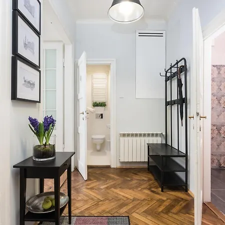 Urok Centrum: Podwojne Piekno * كراكوفيا